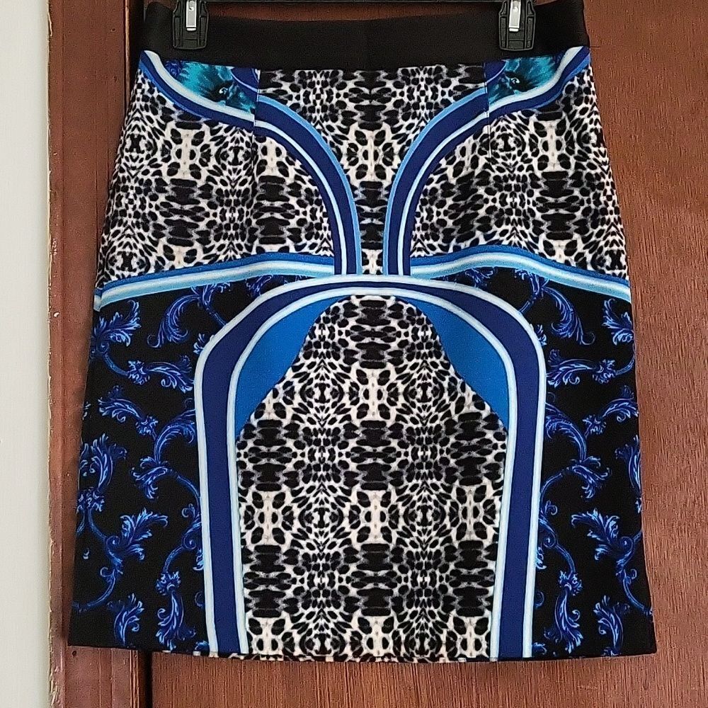 Laundry By Shelli Segal Patterned Side Slit Skirt Unlined